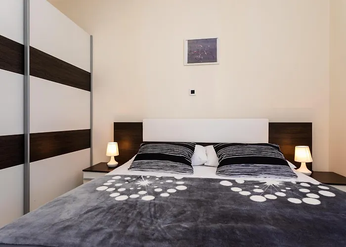 N6 D&d, Lägenhet Baška