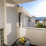 Dolores D&d, Apartmán Baška